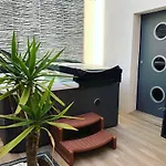 Готель Logis Les Grenadines 3*
