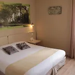 Logis Les Grenadines Готель Агд