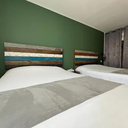 Logis Les Grenadines Готель 3*