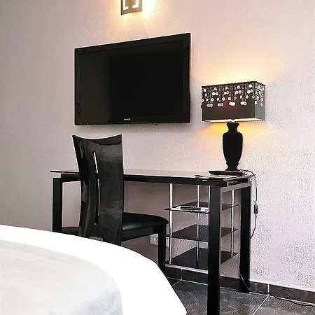 Hotel Les Grenadines 3*
