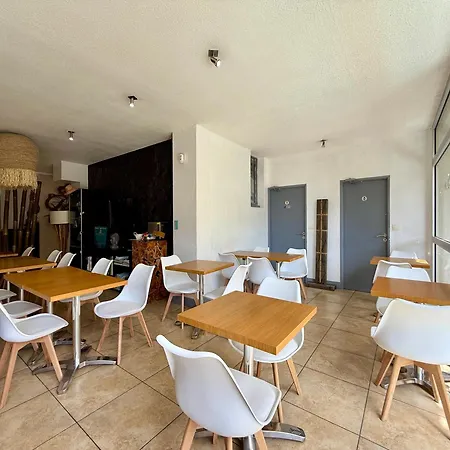 Logis Les Grenadines Hotel