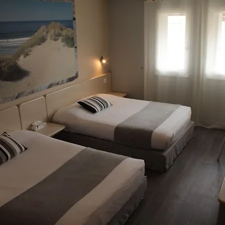 Готель Logis Les Grenadines Агд
