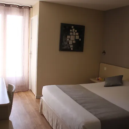 Logis Les Grenadines Hotel