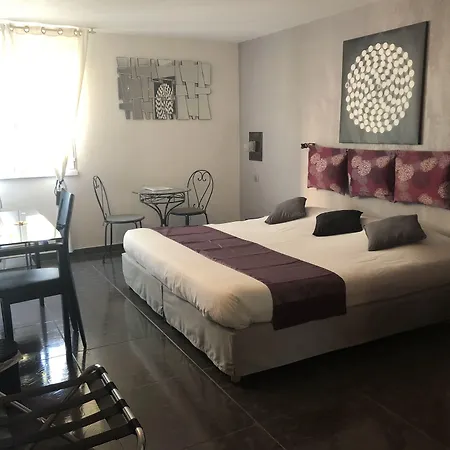 Les Grenadines 3* Агд