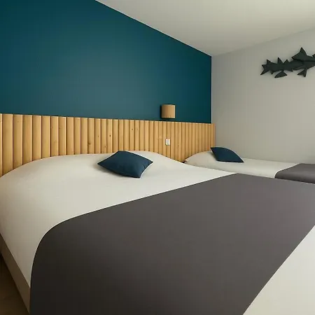Logis Les Grenadines Hotel 3*