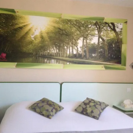 Logis Les Grenadines 3* Агд