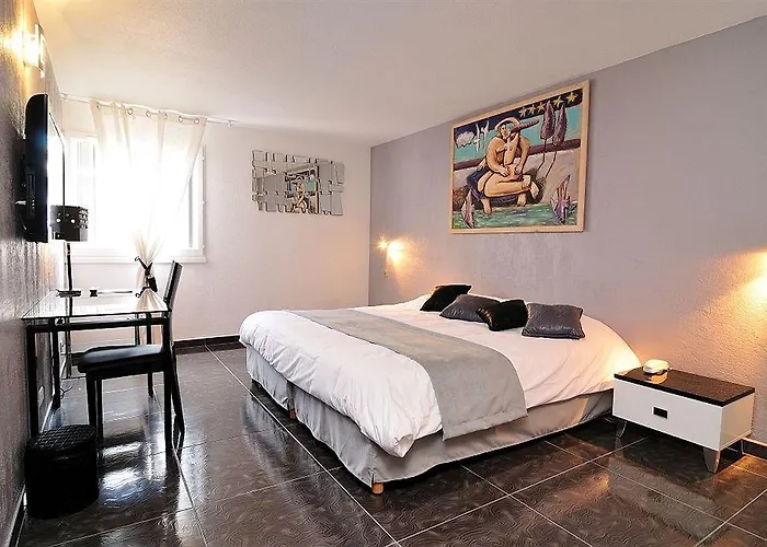 Hotel Logis Les Grenadines