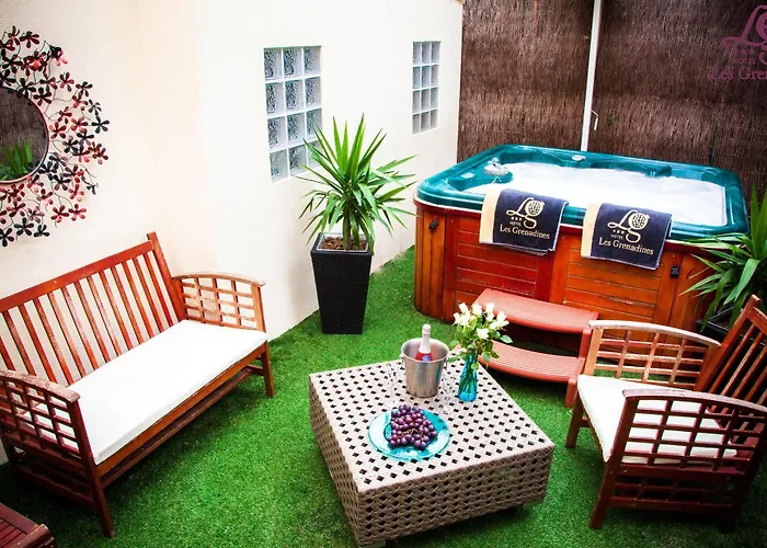 Logis Les Grenadines Ξενοδοχείο